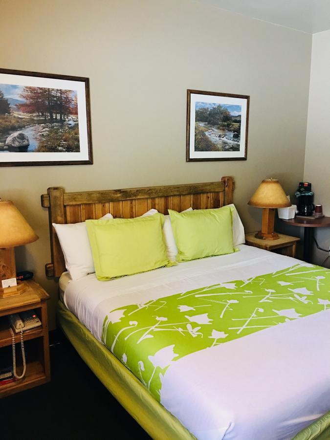 Boulder Creek Inn Donnelly Exterior foto